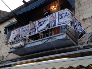 Shas supporters in Machane Yehuda.